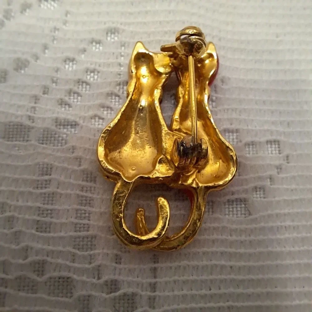 Pins Brooches Lot of 5 Cat Bird Lotus Heart Butterfly Costume Fashion Jewelry